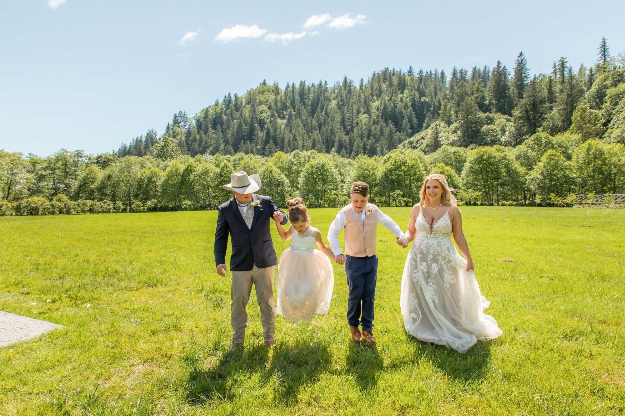 HydrangeaRanch-Wedding-Photography-OregonCoast22-065.jpg
