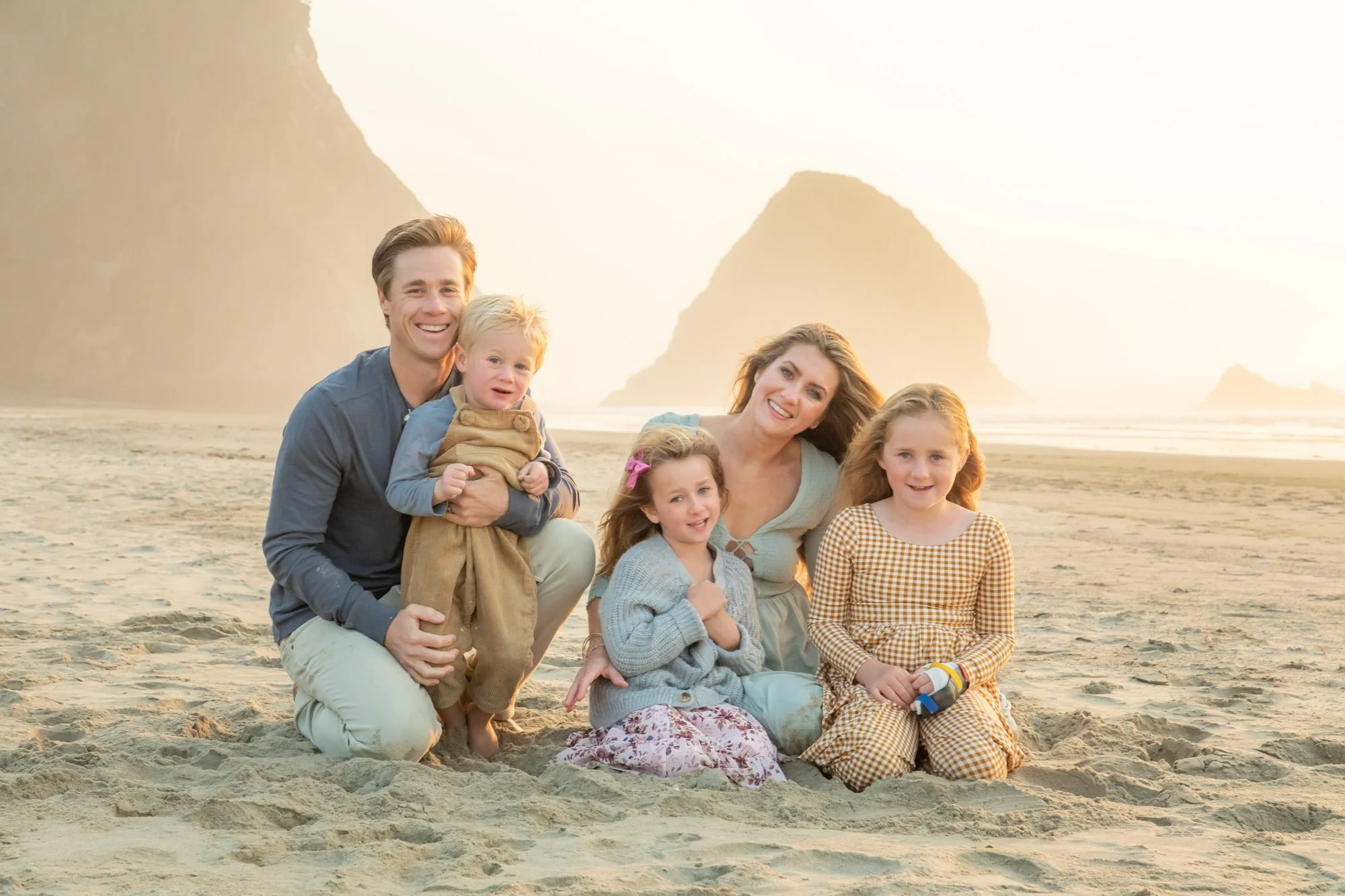 Family-Photos-ArchCape-CannonBeach-OregonCoast_029.jpg