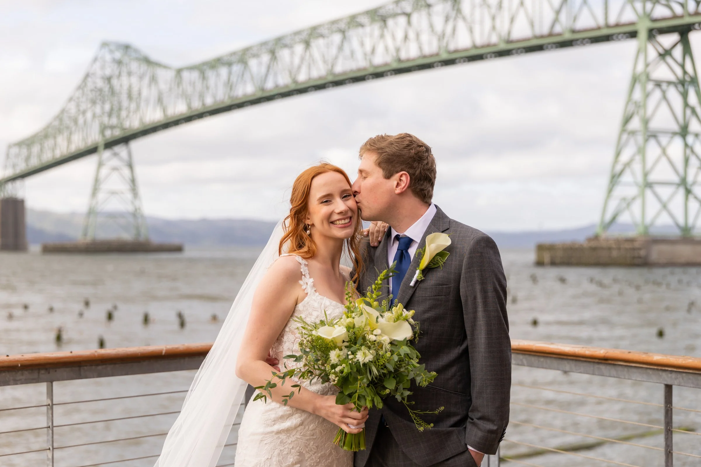 Katie &amp; Coby’s Wedding at The Red Building | Oregon Coast