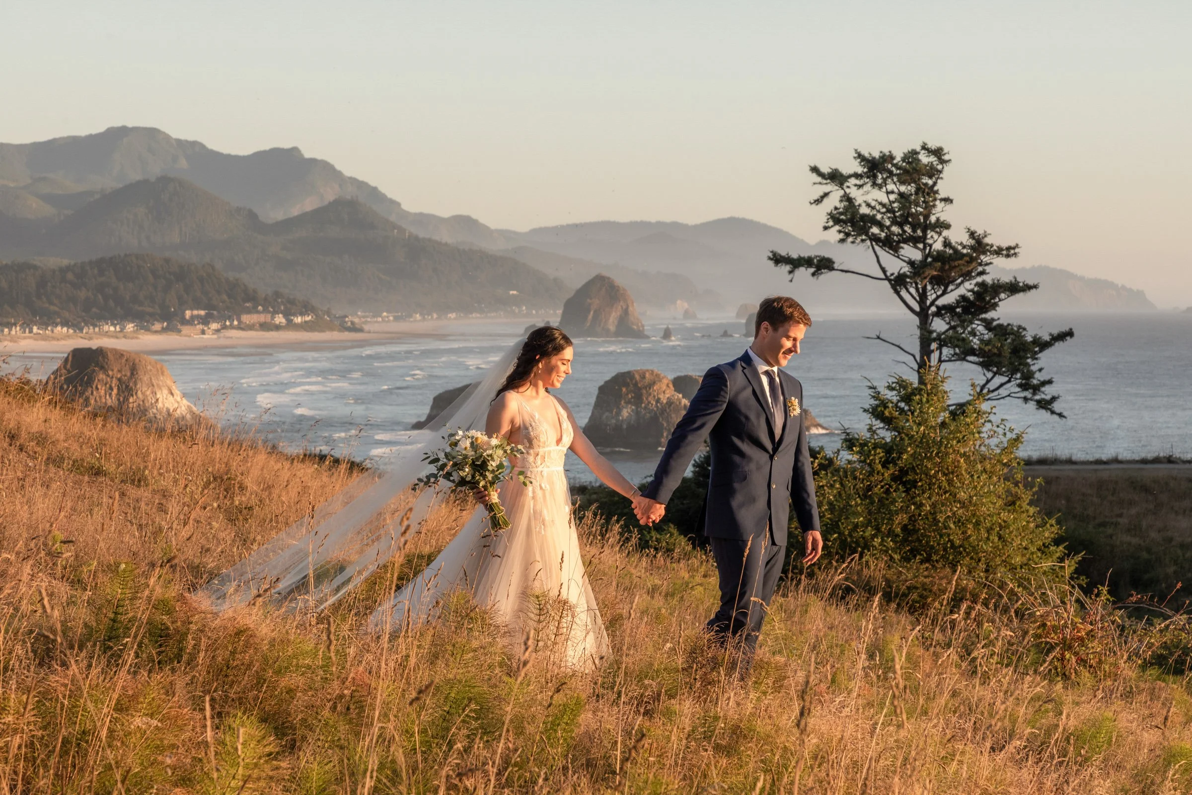 A Guide to Elopements on the Oregon Coast
