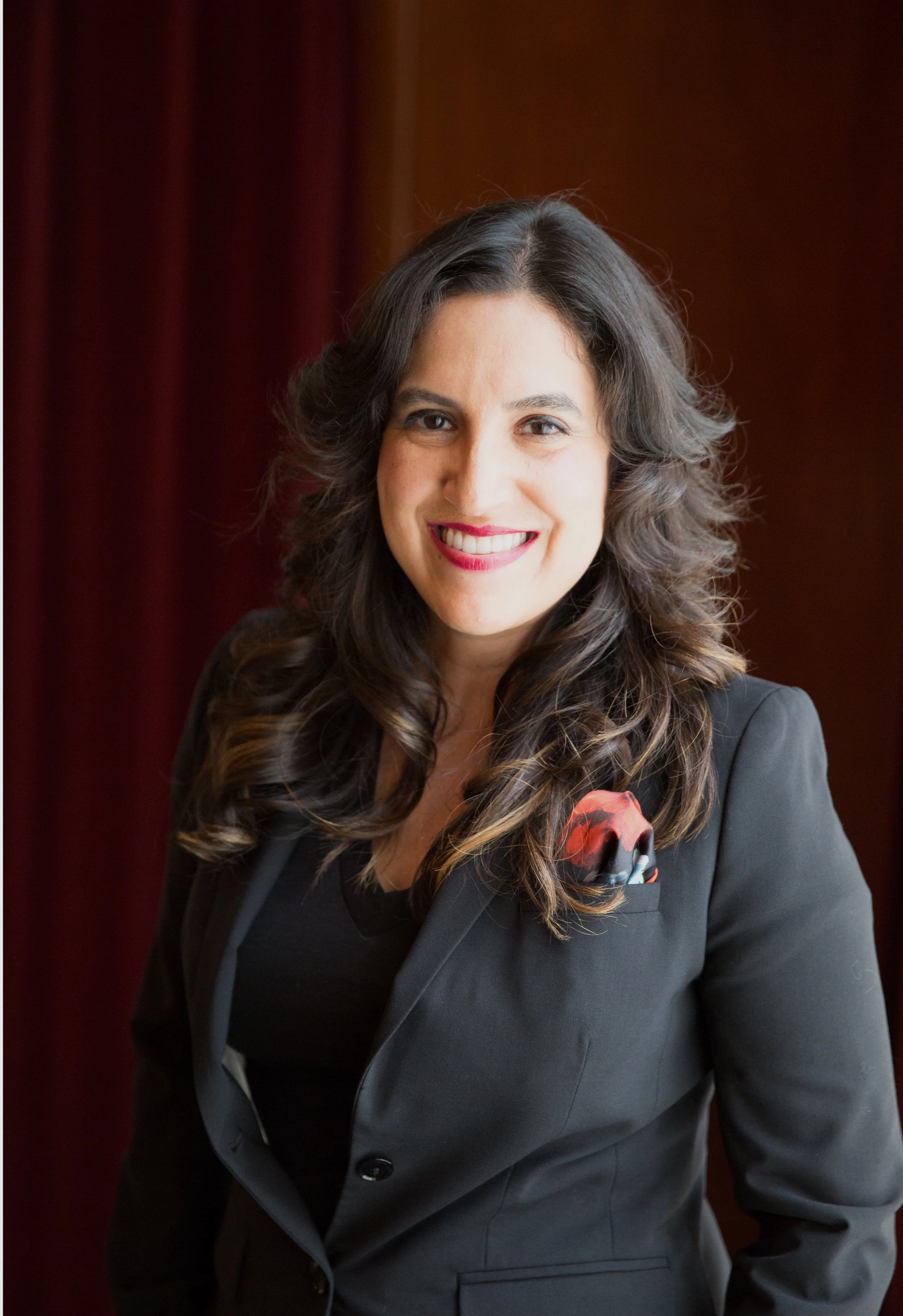 GINA ISAAC REALTOR WITH NOURMAND & ASSOCIATES LANGUAGES- ENGLISH & SPANISH
