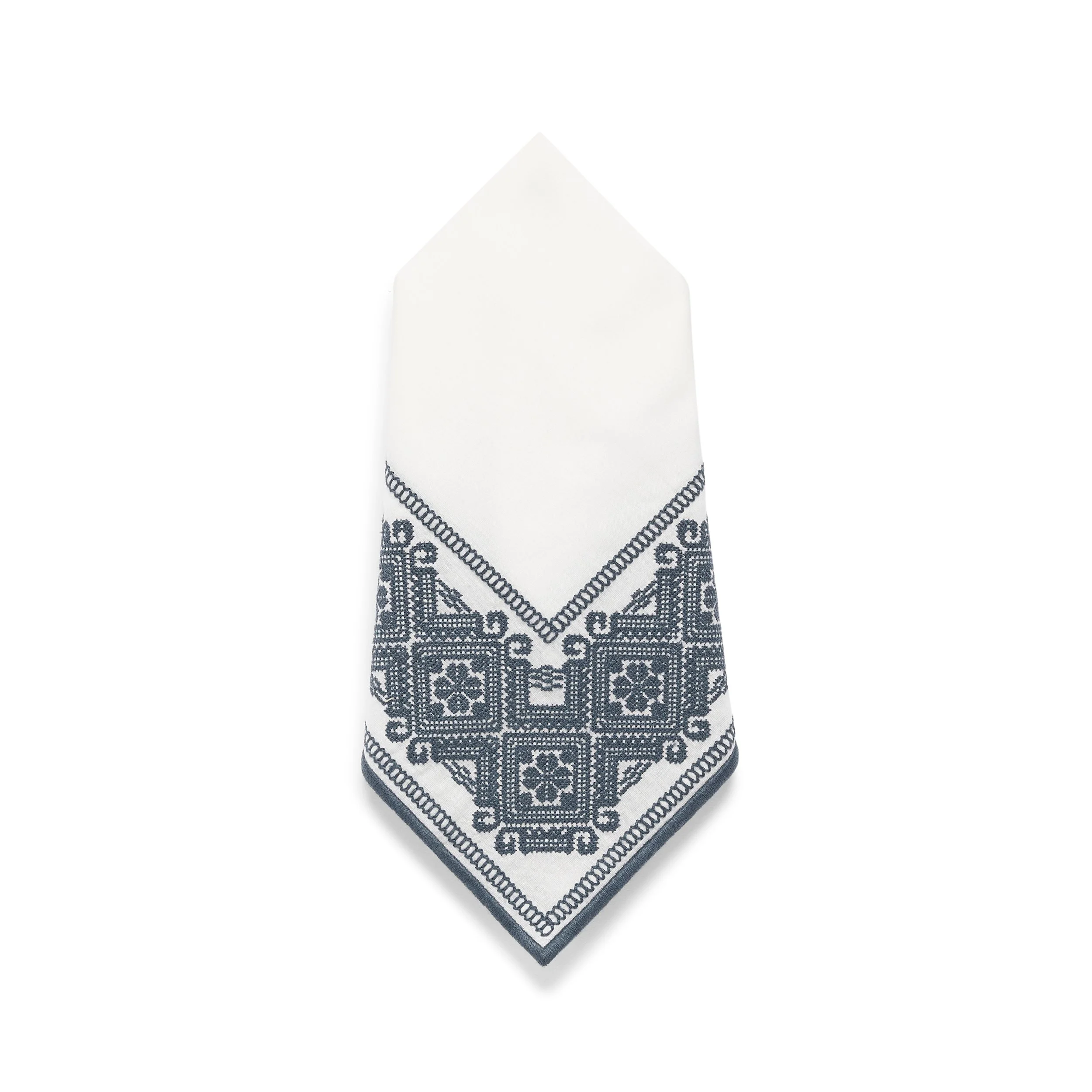 CECE102_FN - 02_A.jpg