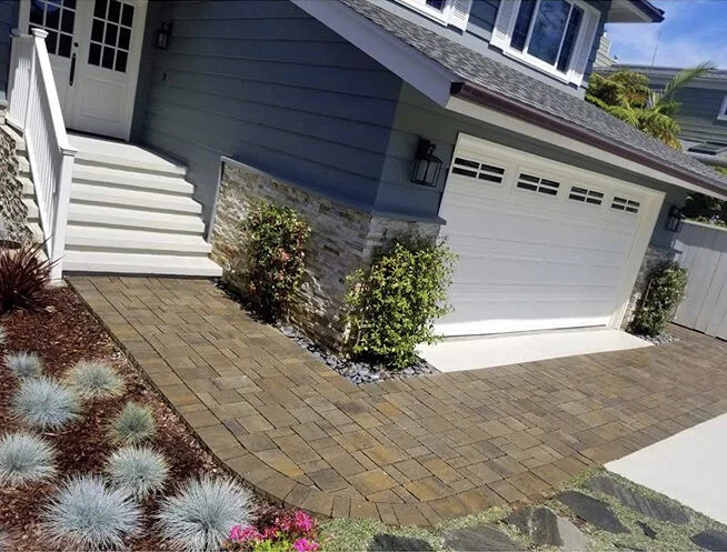Mixed installed landscape - San Diego County