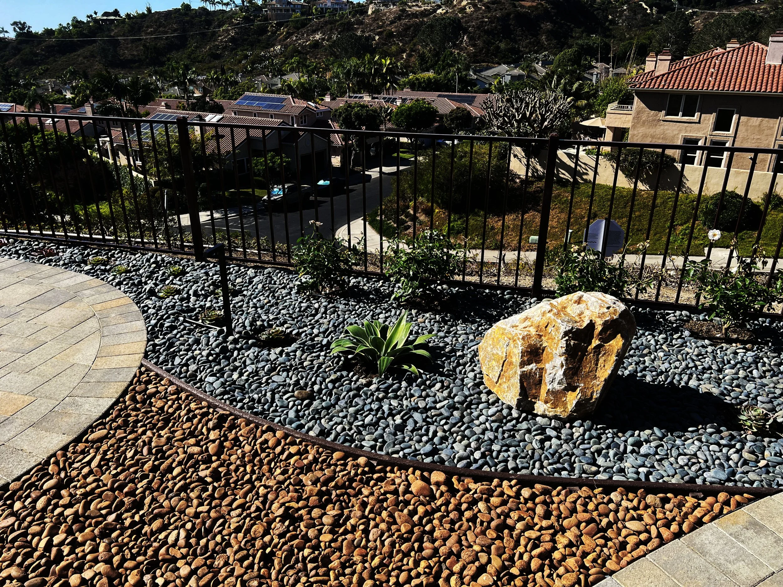 'Unraveling Time' in Del Mar installed landscape - Del Mar, San Diego