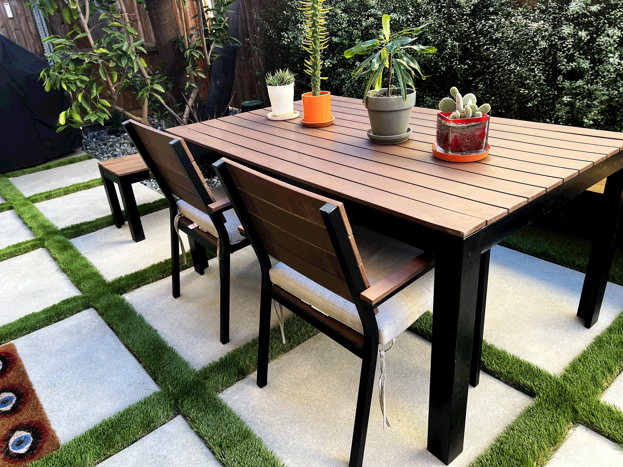 'Modern Cozy Sliver' in South Park installed landscape - South Park, San Diego