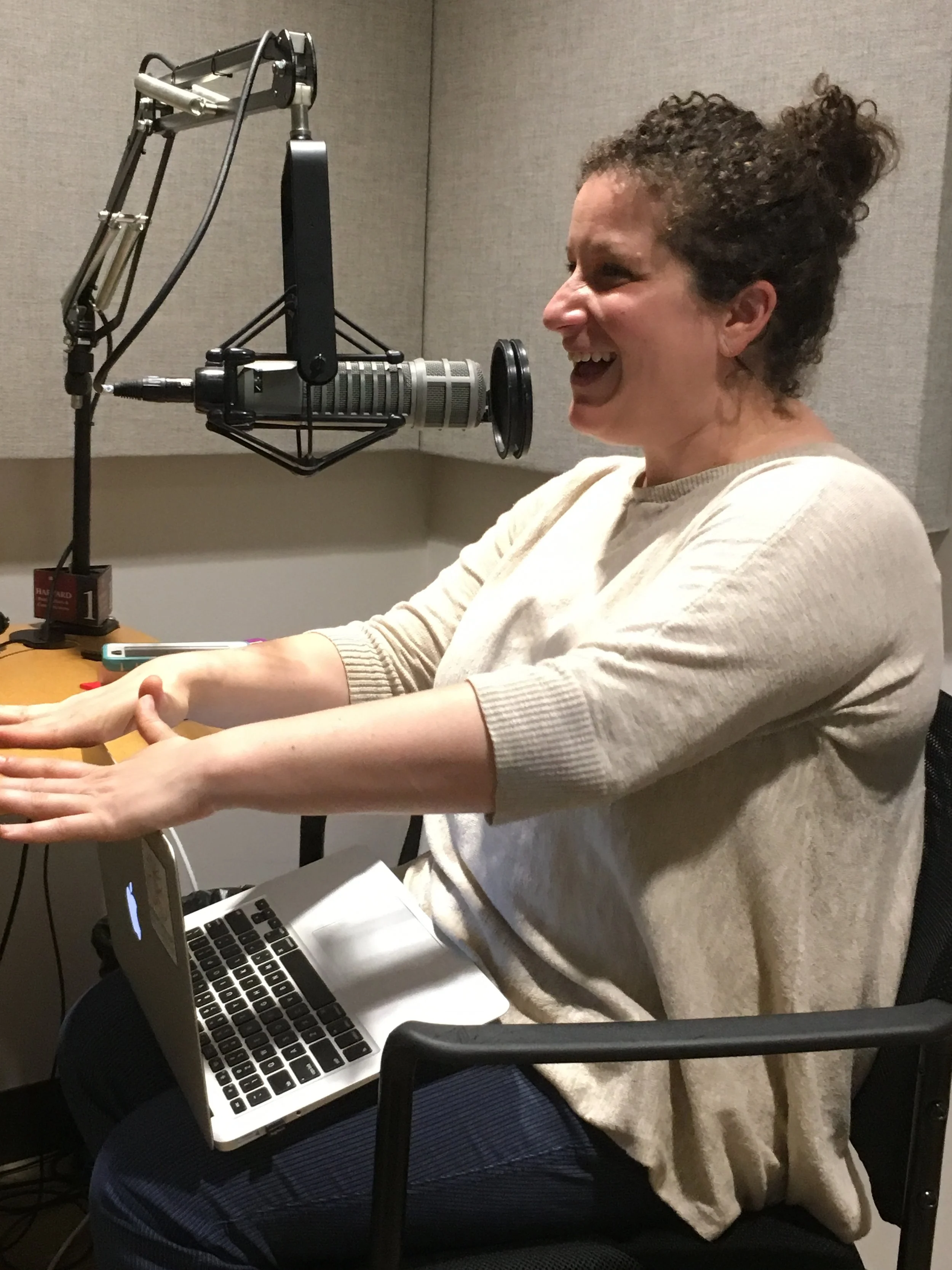vanessa mic 2.JPG