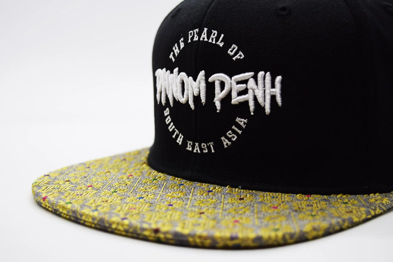 Phnom+Penh+-+The+Pearl+of+South+East+Asia+ANGKOR+Kbach+Snapback+-+Black1.jpg