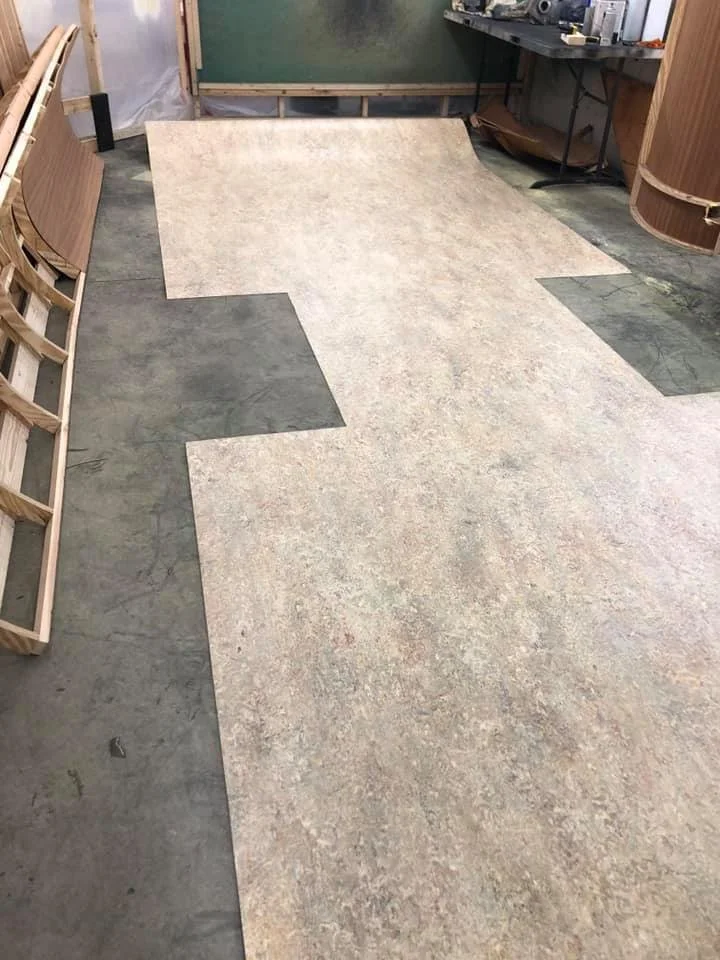Precutting the real linoleum (Marmoleum) flooring