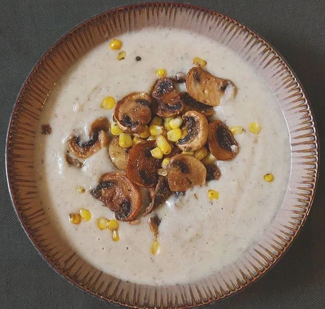 Today I was reminiscing on a favorite soup of my childhood, Cream of Mushroom 😋 I remember when the temperature would drop, it was the first can of soup I would reach for. I decided I would recreate a healthier, more hearty version today. It was som