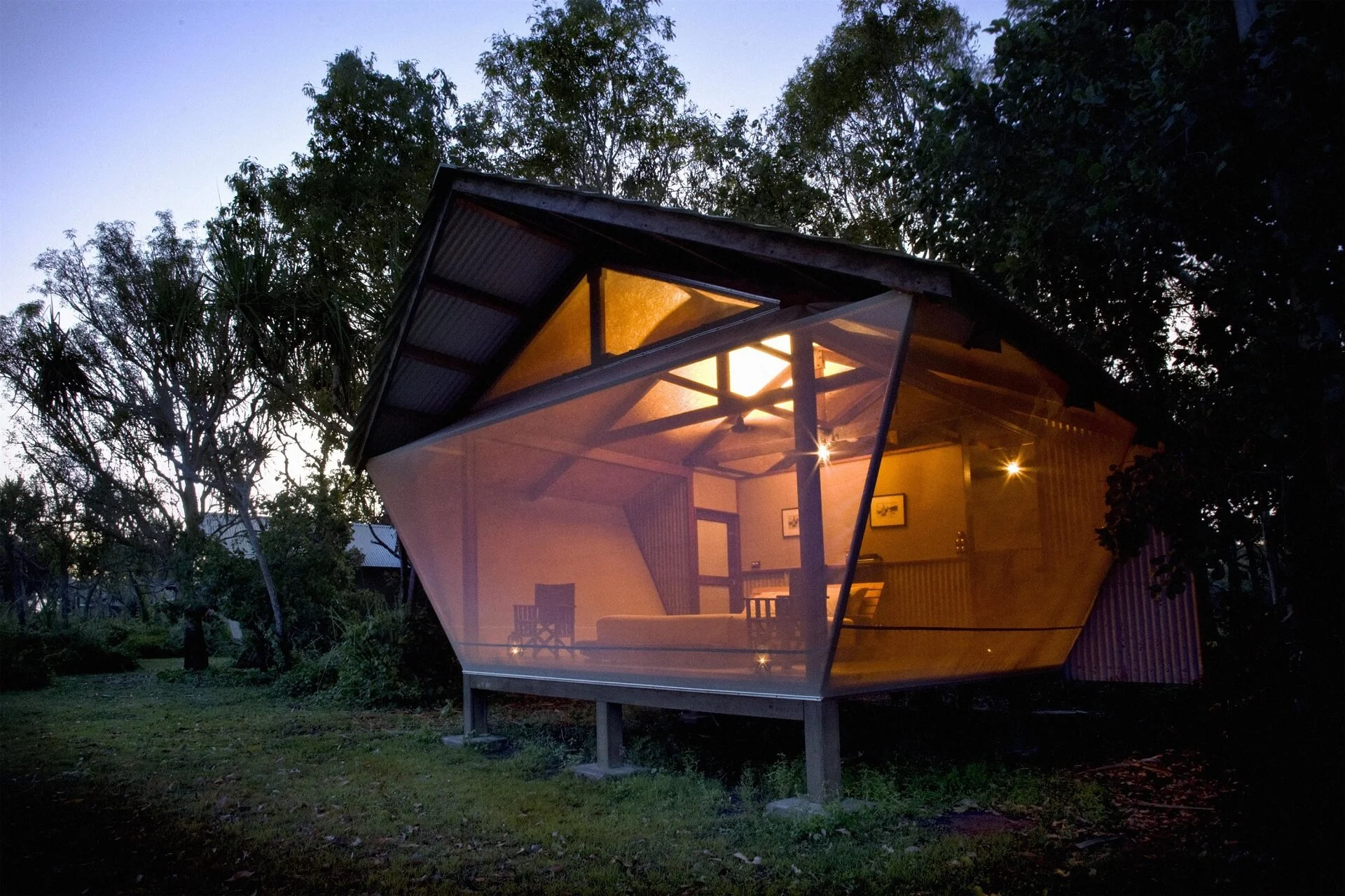Safari-Bungalow-Archie-Sartracom (1).jpg