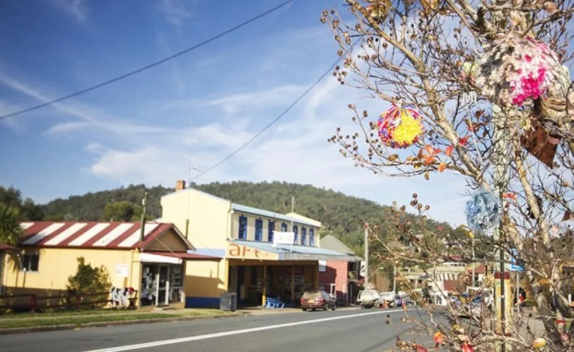 CobargoVisitNSW-810x497.jpeg