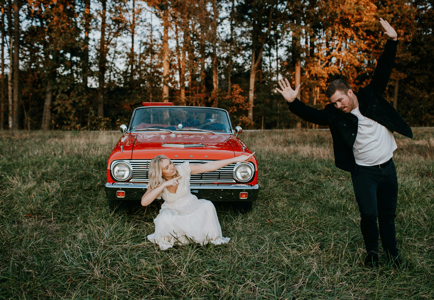 Vintage Inspired Engagement Shoot / Lauren in Her Moms Wedding Dress 