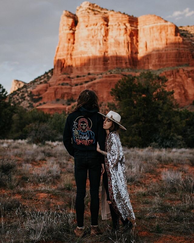 From a few weeks ago when a space cowgirl and a smokeshow wore the same outfit for three days in a row before we were in quarantine. 🤠🐍 it honestly has felt weird to post things, and it&rsquo;s crazy how different a few weeks can make. But now you 