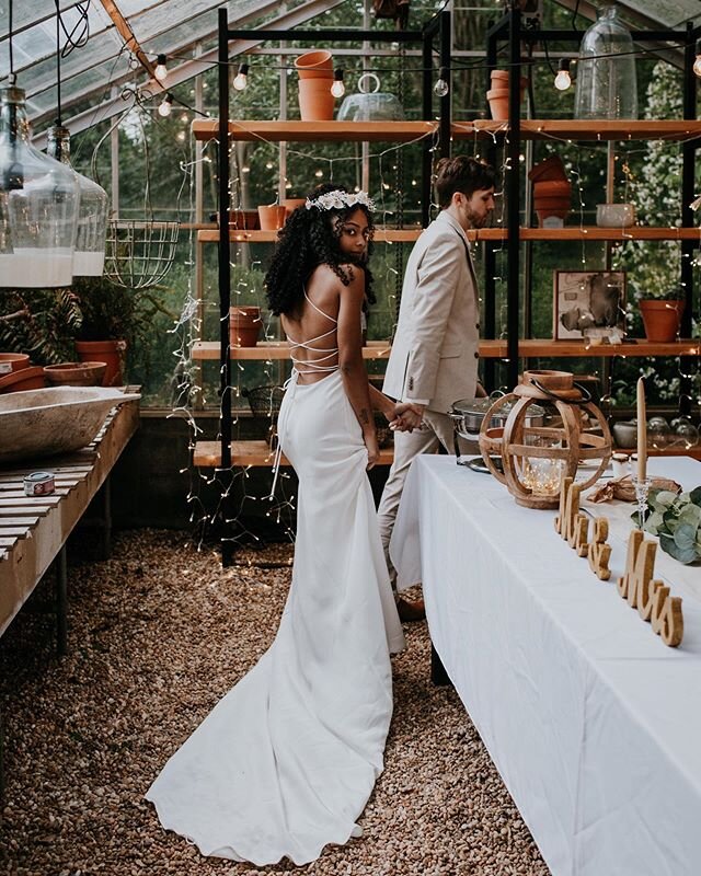 Amber and Cody, one of the most inspiring couples we know. Covid completely changed their original wedding plans, but they got married a few weeks ago anyways against all of the odds thrown their way. They had an intimate ceremony in a garden with ju