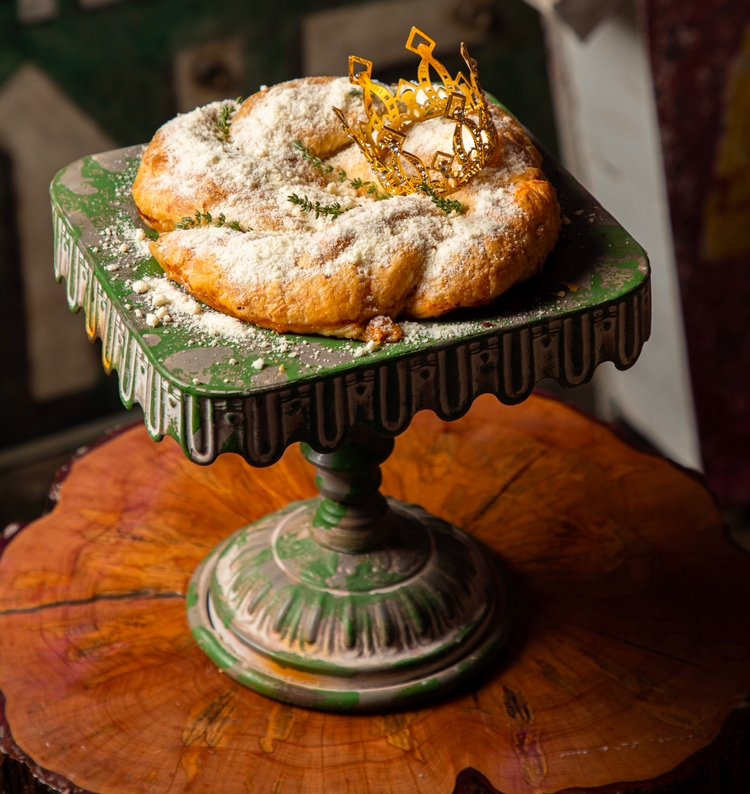 Don Creole Crawfish King Cake