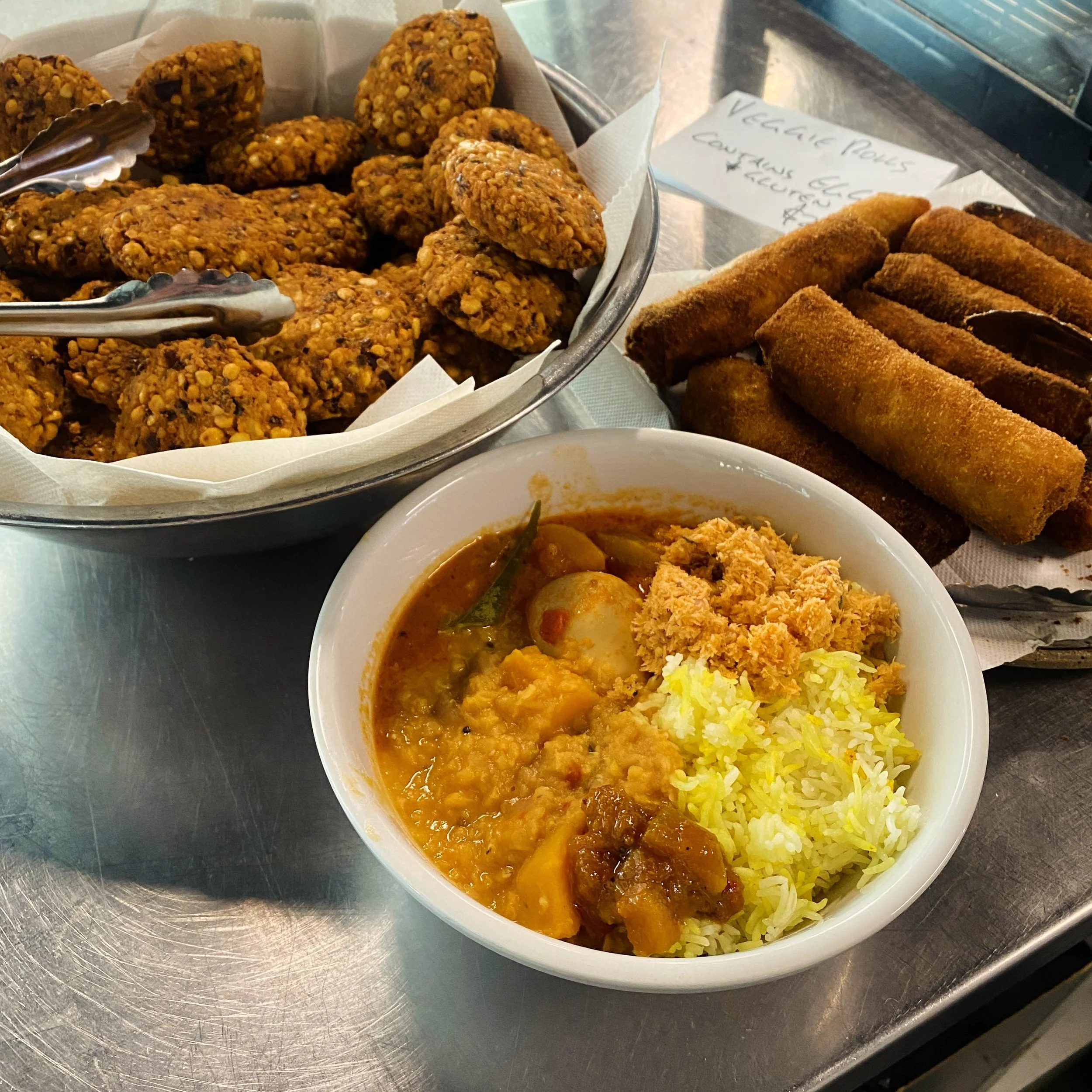 Sri Lankan short eats at @cbrfoodcoop today! Suiya has cooked up an absolute treat 🥰