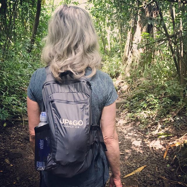 Some beautiful hiking in Manoa, Honolulu! The lightweight Packable Backpack repped by @gaylebhm !