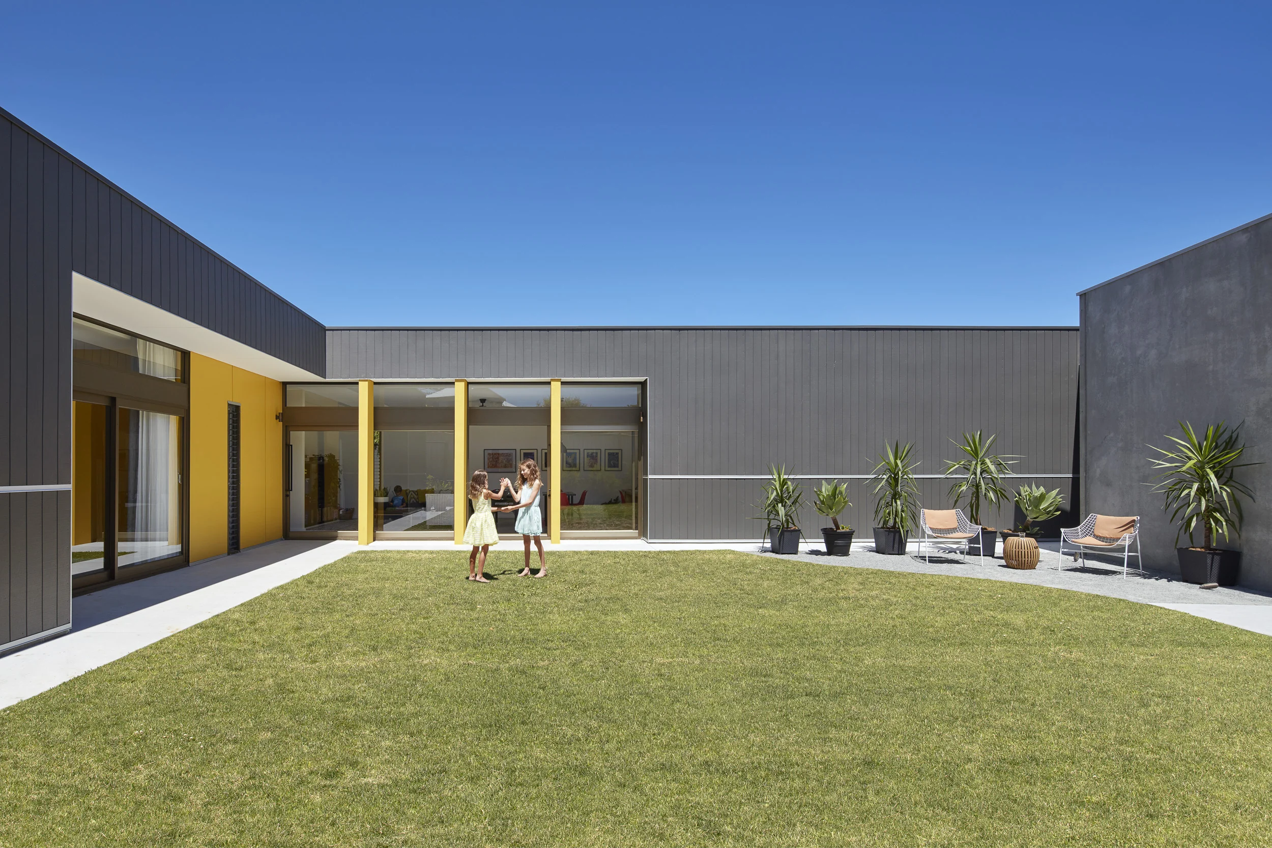 531-resnew_Elliot Rd_Klopperanddavis_Jack Lovel_03.jpg