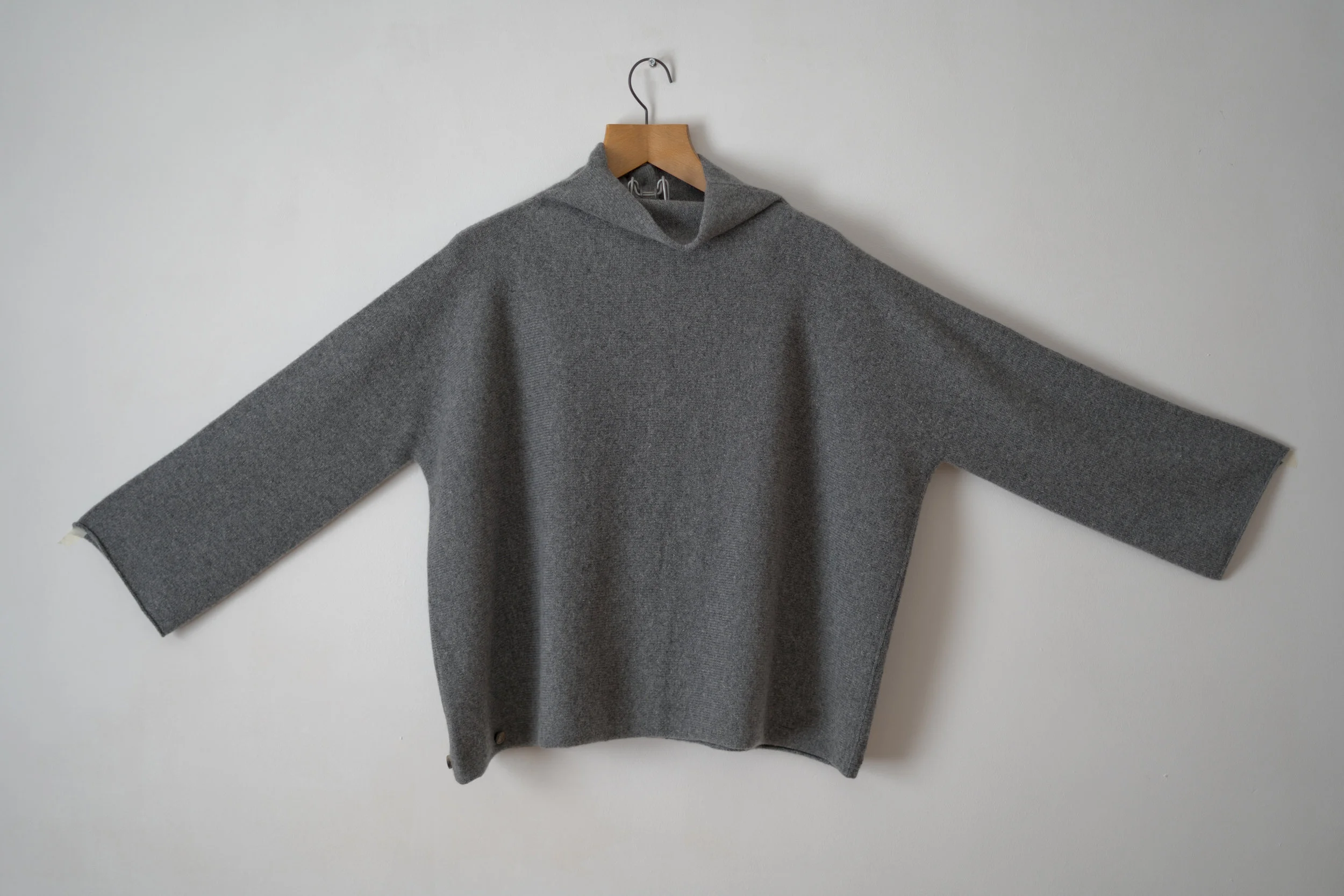 Grey_wilton_flat.jpg