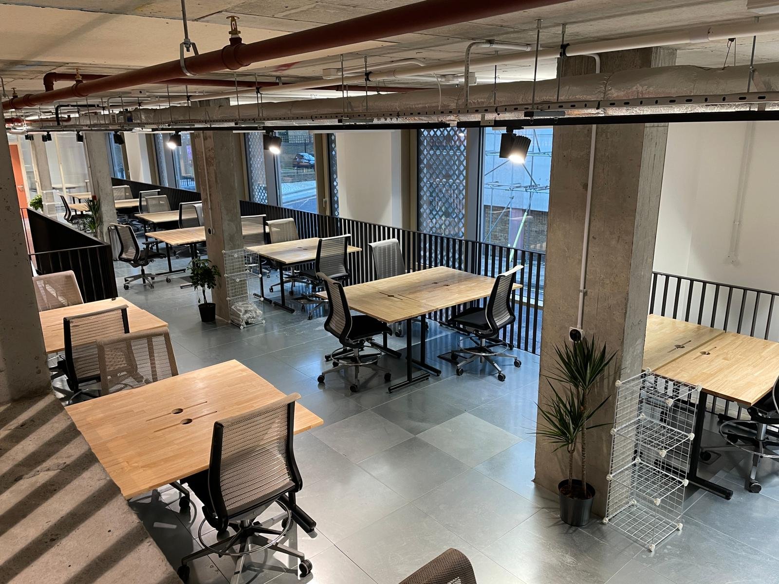 Coworking Space Broad.jpeg