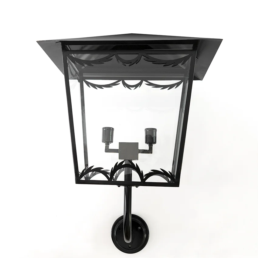 Swedish_wall_lanterns-3.jpg