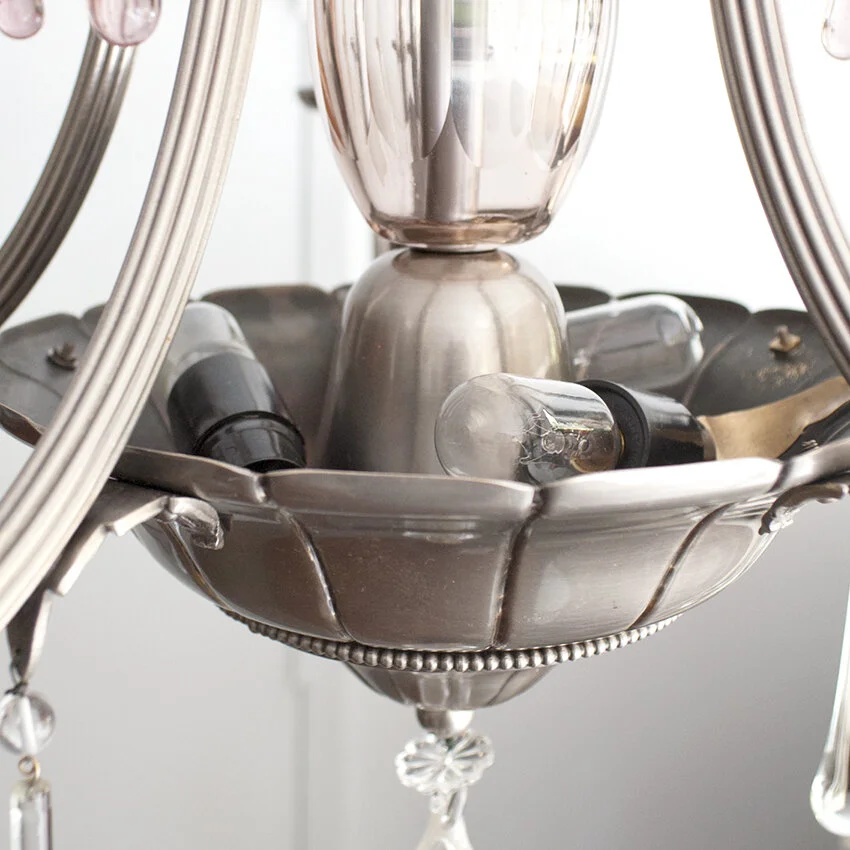 Swedish_Grace_chandelier_balloon_4.jpg