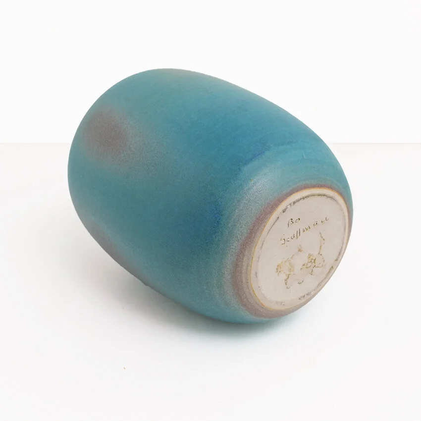 BO_SCULLMAN_vase_blue_1.jpg