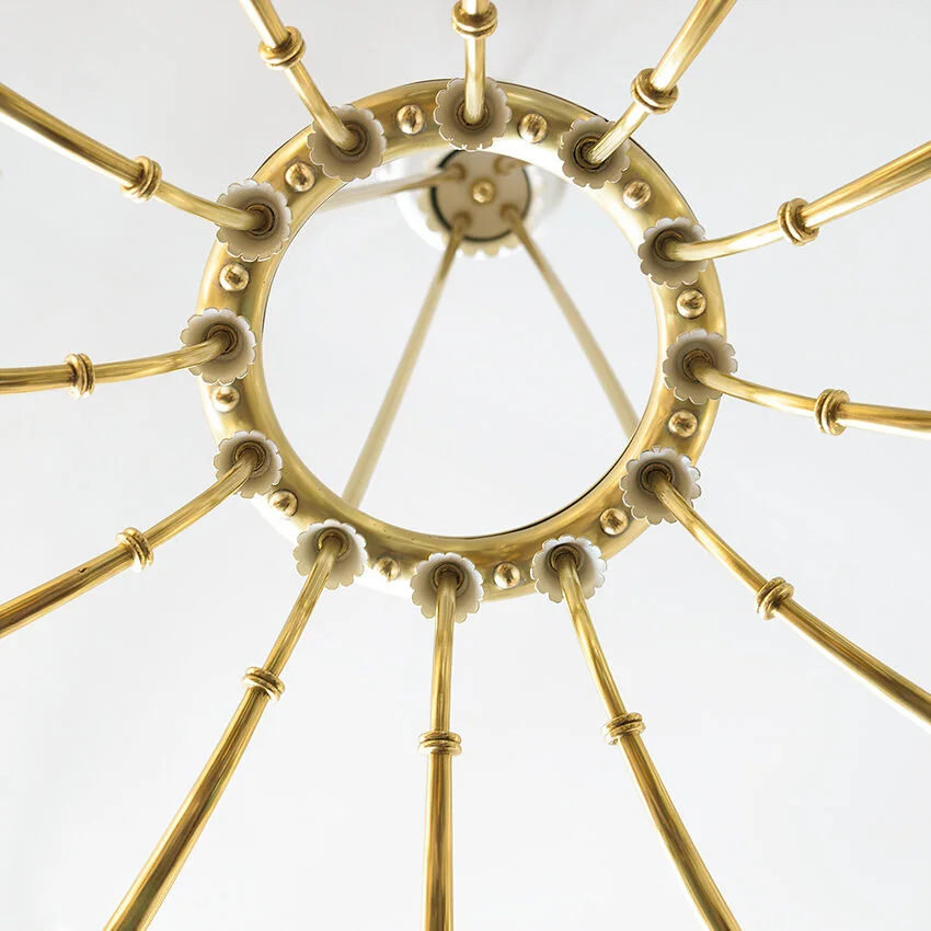 Scandinavian_12-arm_chandelier-2.jpg
