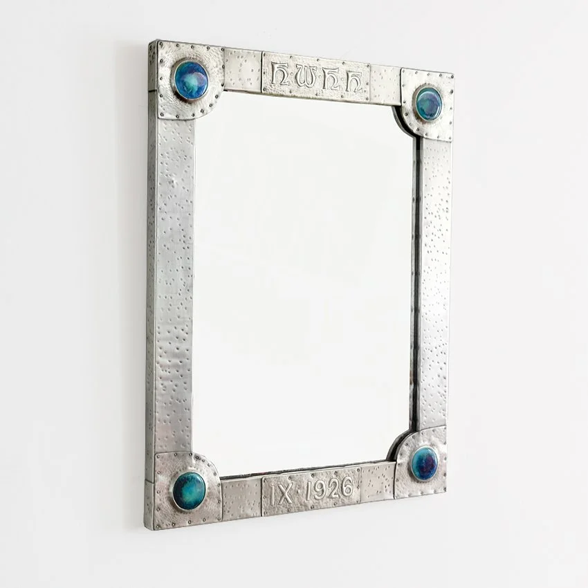 Arts_and_crafts_England_Pewter_enamel_1.jpg
