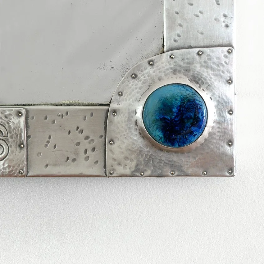 Arts_and_crafts_England_Pewter_enamel_2.jpg