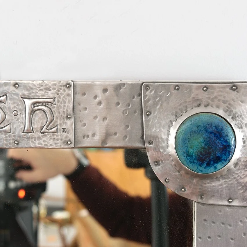 Arts_and_crafts_England_Pewter_enamel_4.jpg