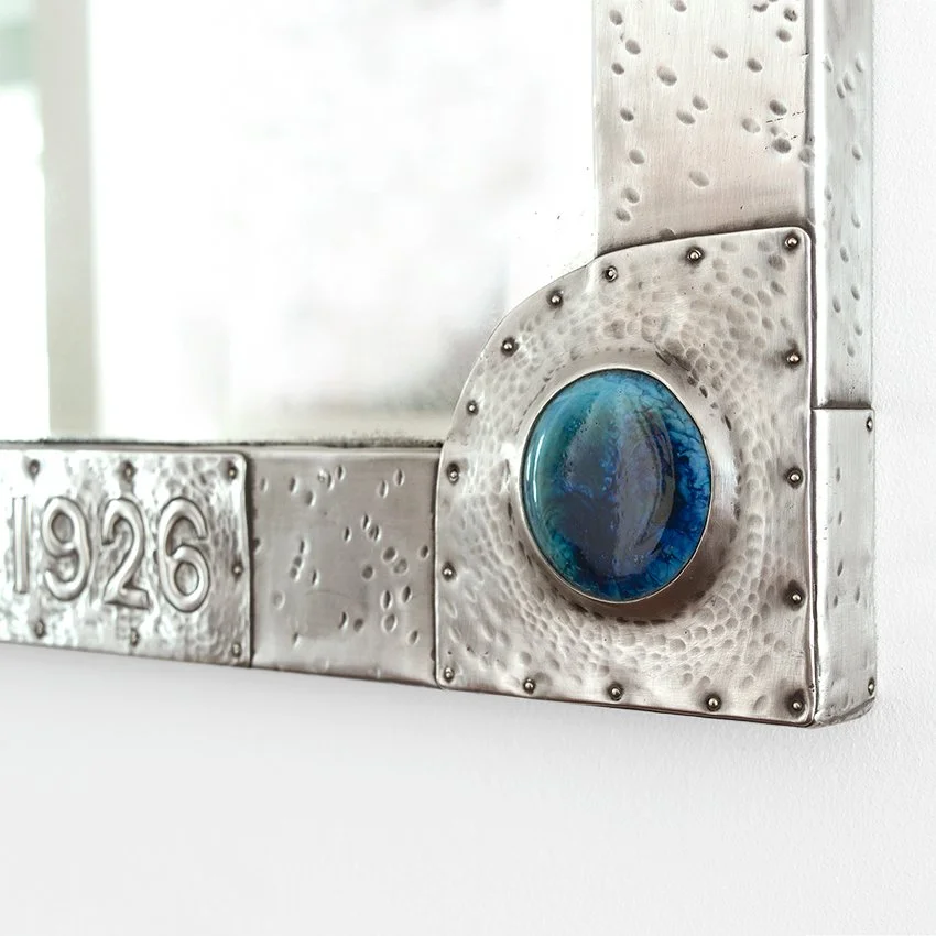 Arts_and_crafts_England_Pewter_enamel_5.jpg