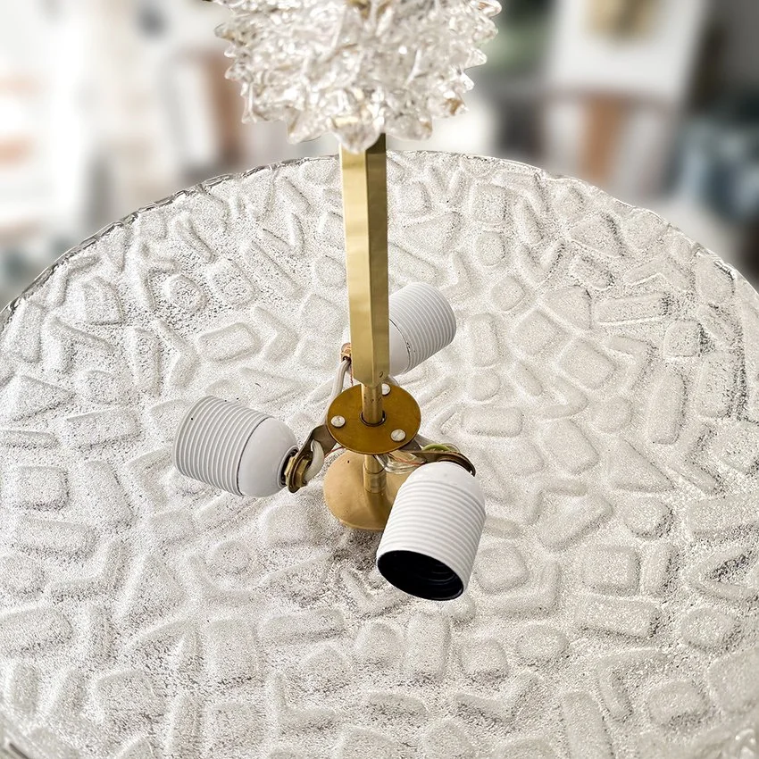 Scandinavian_Ice_glass_pendant_with_brass_7.jpg
