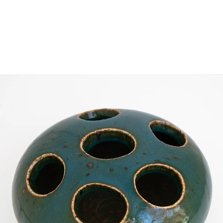 Marianne_Westman_vase_scultpure_with_holes_.jpg