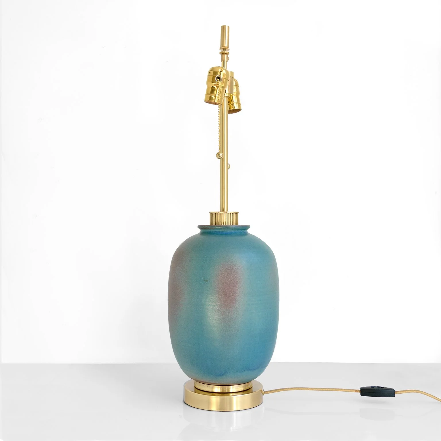 BO-SCULLMAN_ceramic_lamp-IN_MUTED-TURQUOISE-AND-VIOLET-3.jpg