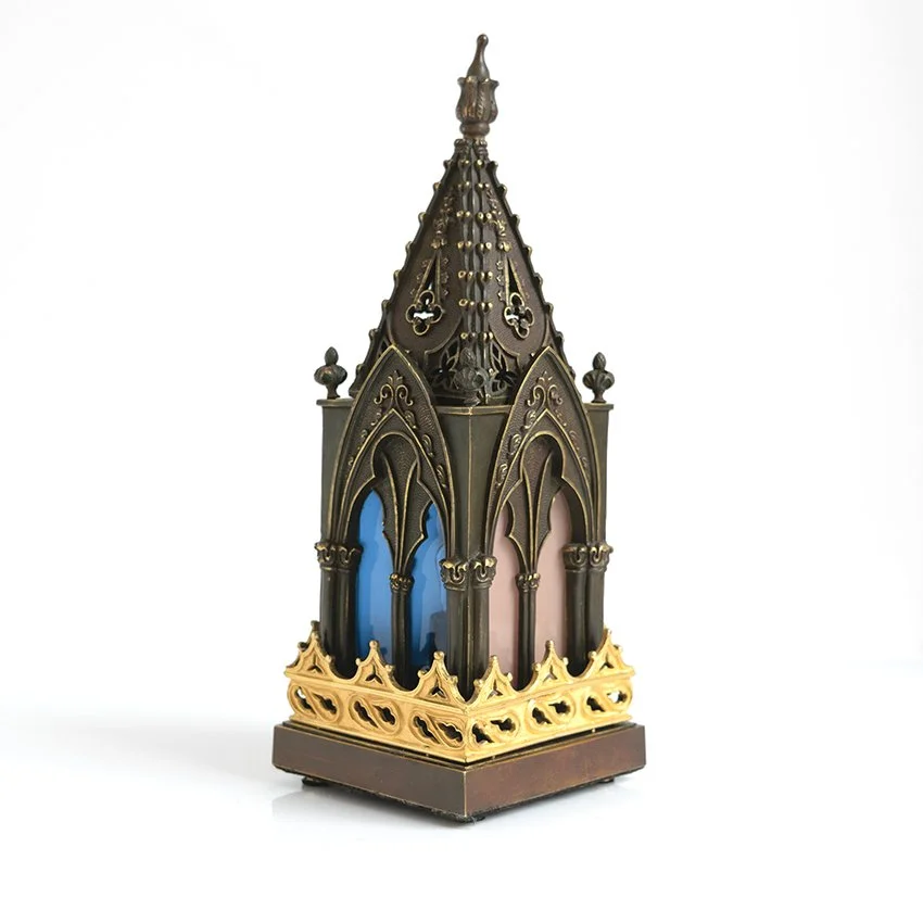 Gothic_Church_bronze_souvenir_3.jpg