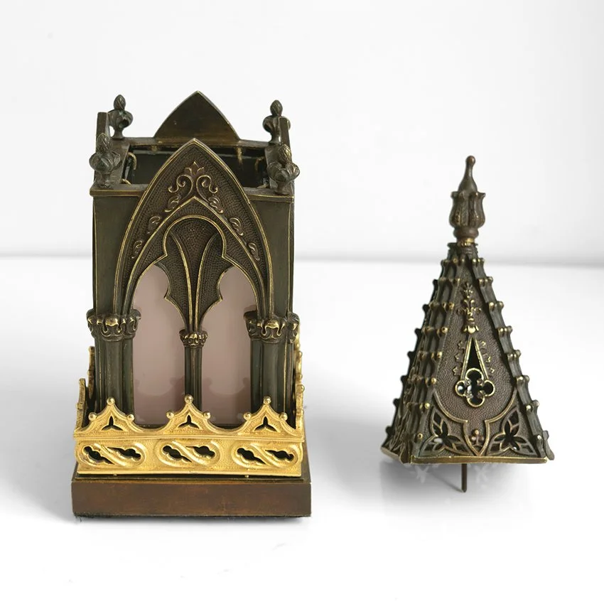 Gothic_Church_bronze_souvenir_4.jpg