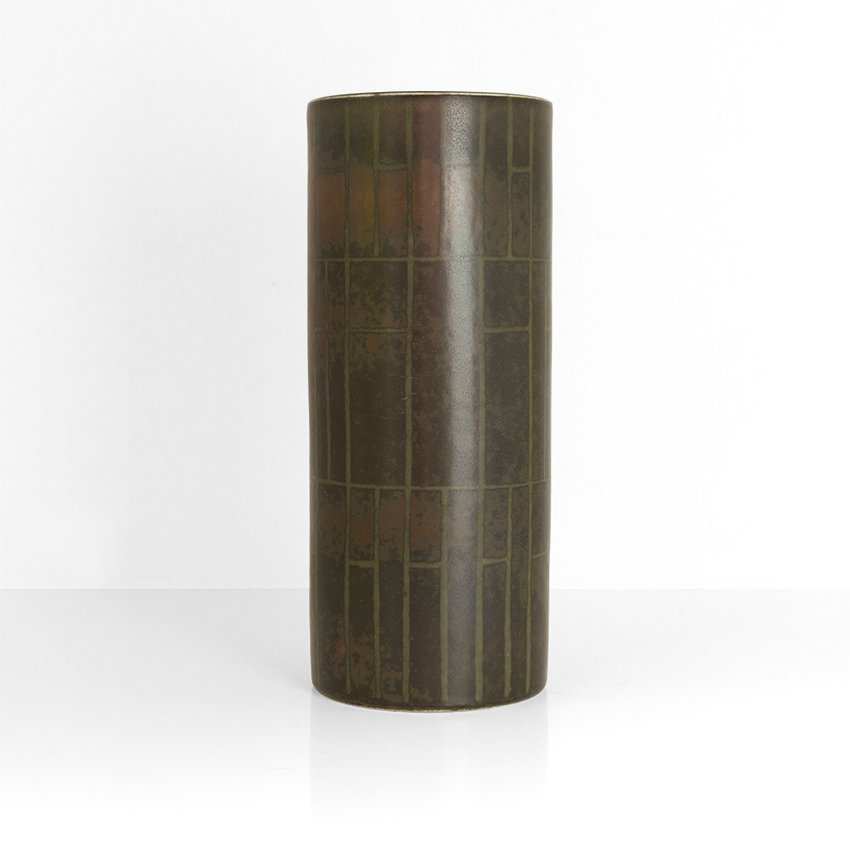EINAR-LYNGE-AHLBERG_brown_cylinder_Rorstrand_Studio_3.jpg