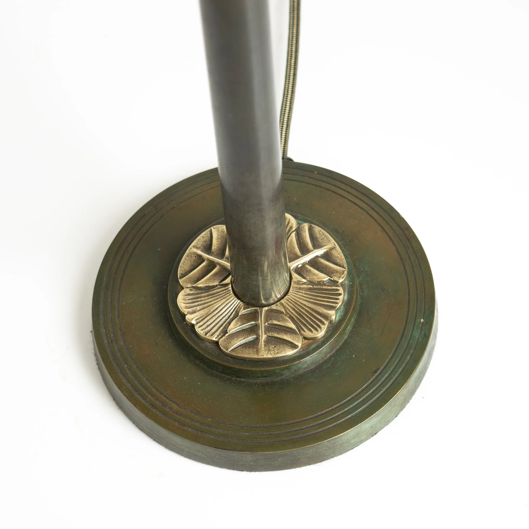 Swedish_art_deco_brass_column_lamp_lotus-7.jpg