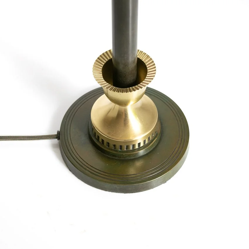 Swedsih_grace_patinated_brass_table_lamp.jpg