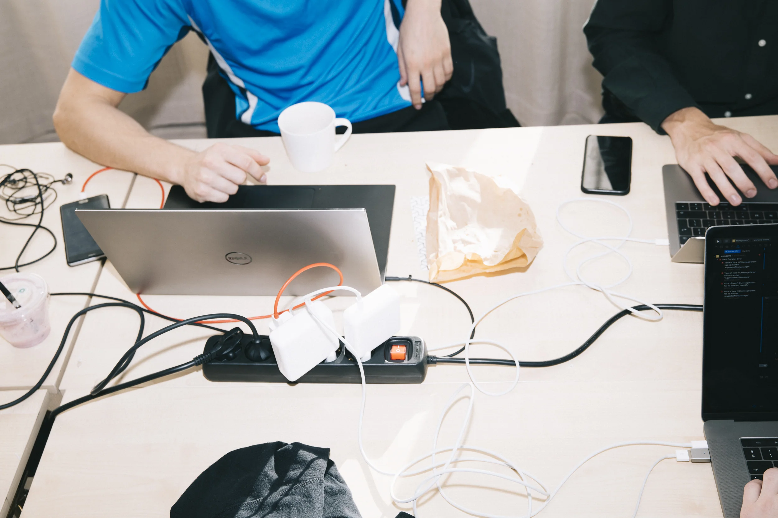 hackathon_30_web.jpg