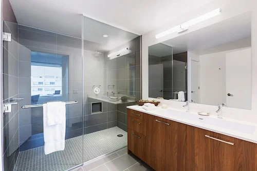 399Fremont_2016_GuestBathroom_36C0797_TM.jpg