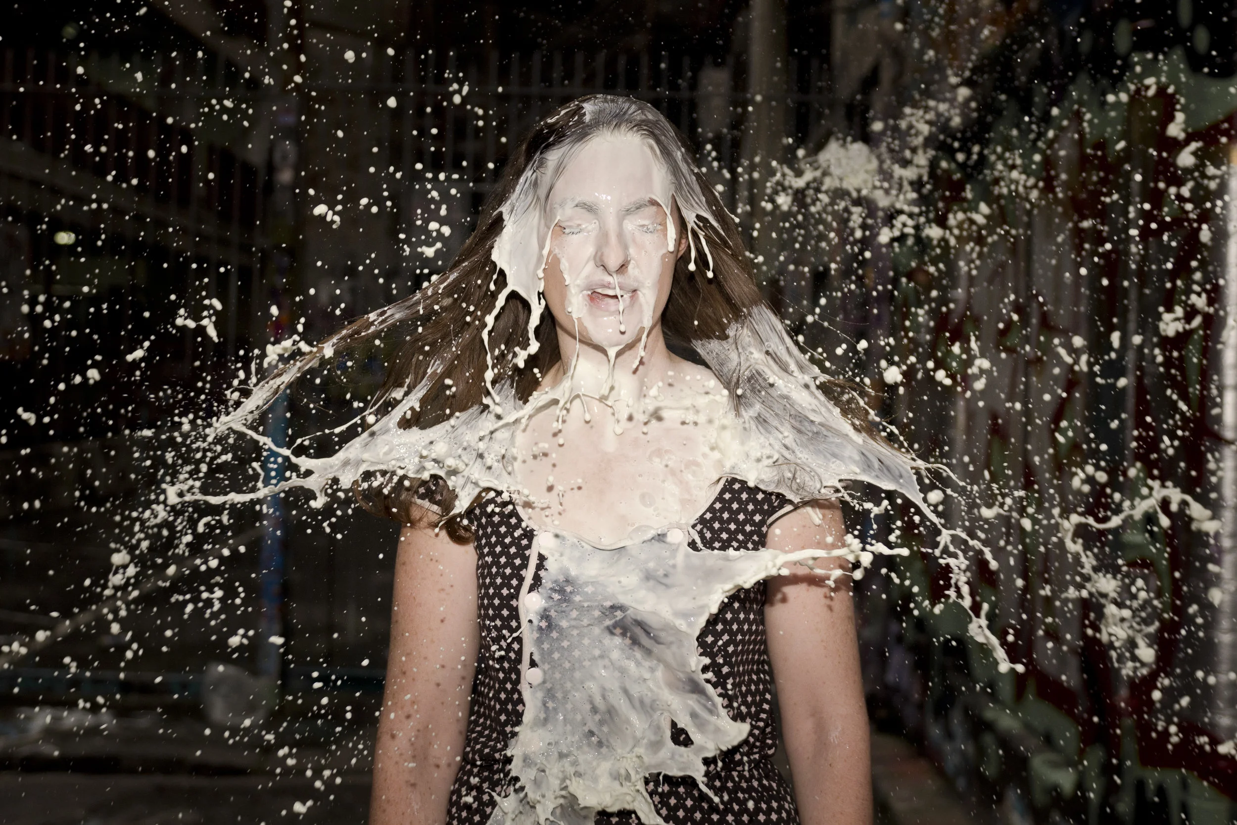 LE GRAND SPECTACLE DU LAIT // the magnificent spectacle of the milking ...