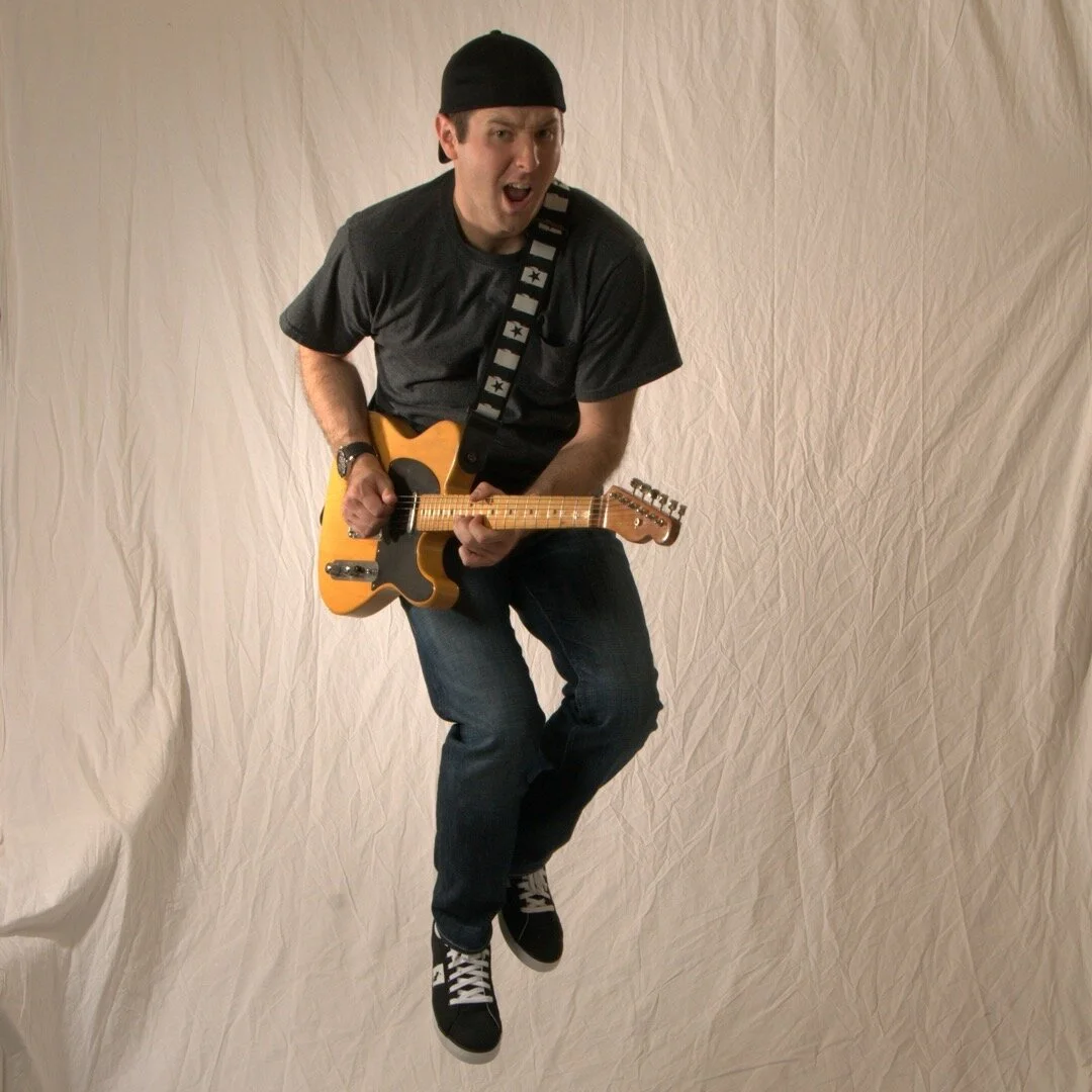 #guitar #guitarplayer #musiclife #grammy #producer #musiciansofinstagram #musicianlife #spotify #guitarist #fenderguitar #dallas #dallasmusician #blues #theblues #bluesartist #bluesmusician #texasmusic #texas #austinmusic #fender #fenderstrat #newroc
