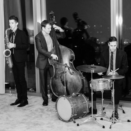 Street of Dreams Jazz Band Timeless jazz standards and vintage swing → Book Street of Dreams → Learn More