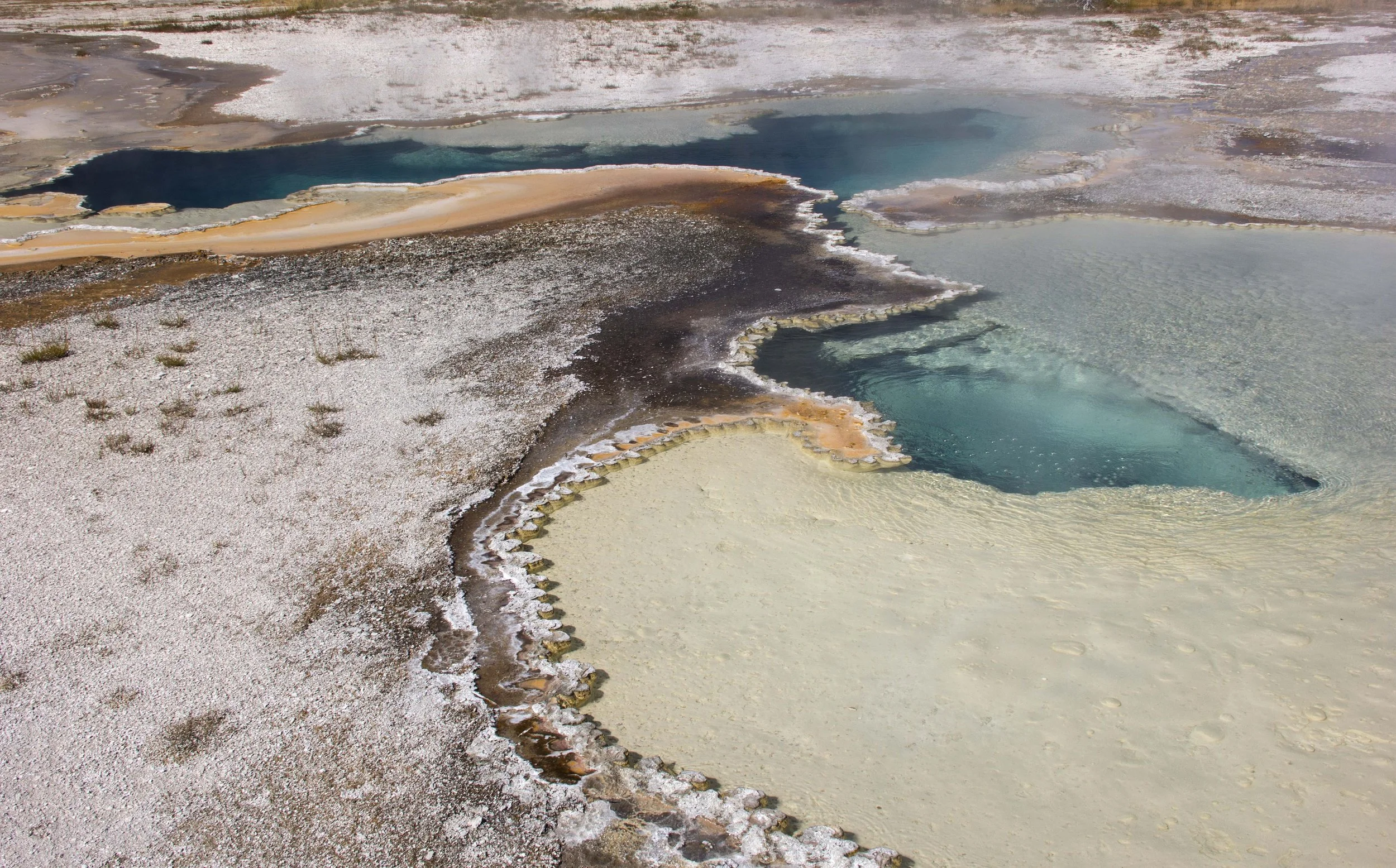 upper-geyser-basin_15210541675_o.jpg