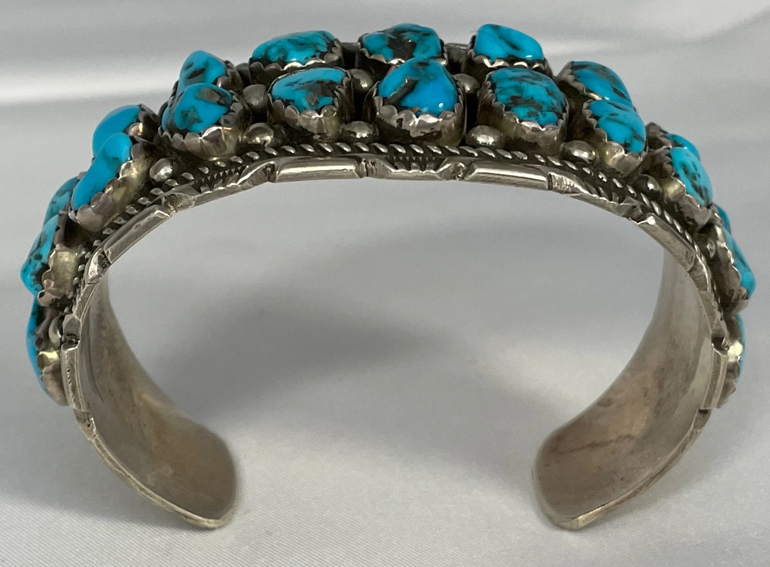 DA390CDB-21B5-4CCA-82AA-14EE74D00448