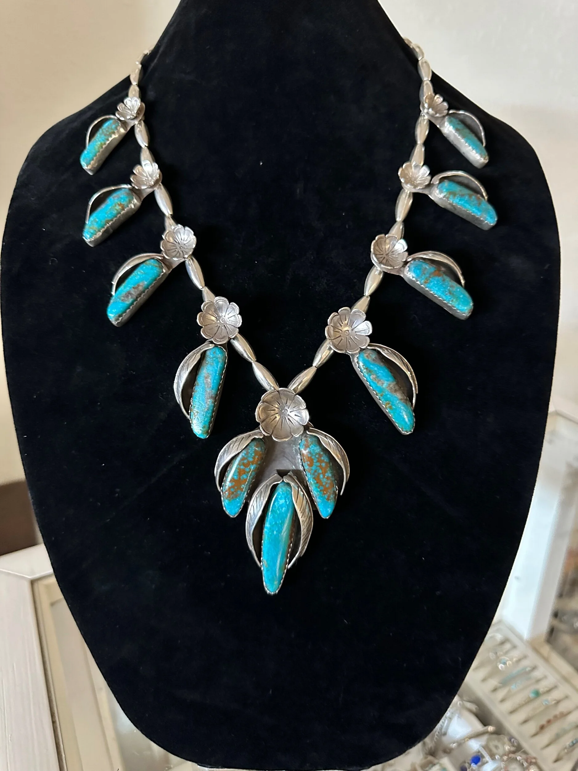 9DCAF280-0C7D-46A5-8CF8-70E324535F48