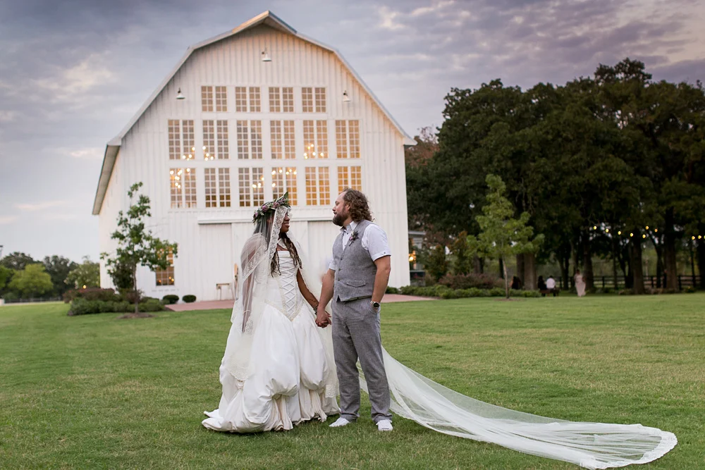The White Sparrow Barn Wedding - Isa & Peter