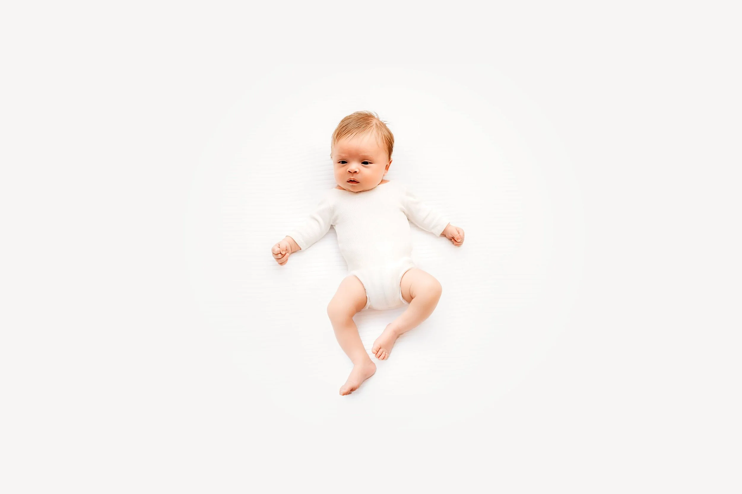 Pure &amp; Simple - Newborn Mini Session
